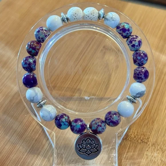 Natural stone and lava bead bracelet - Picture 1 of 1